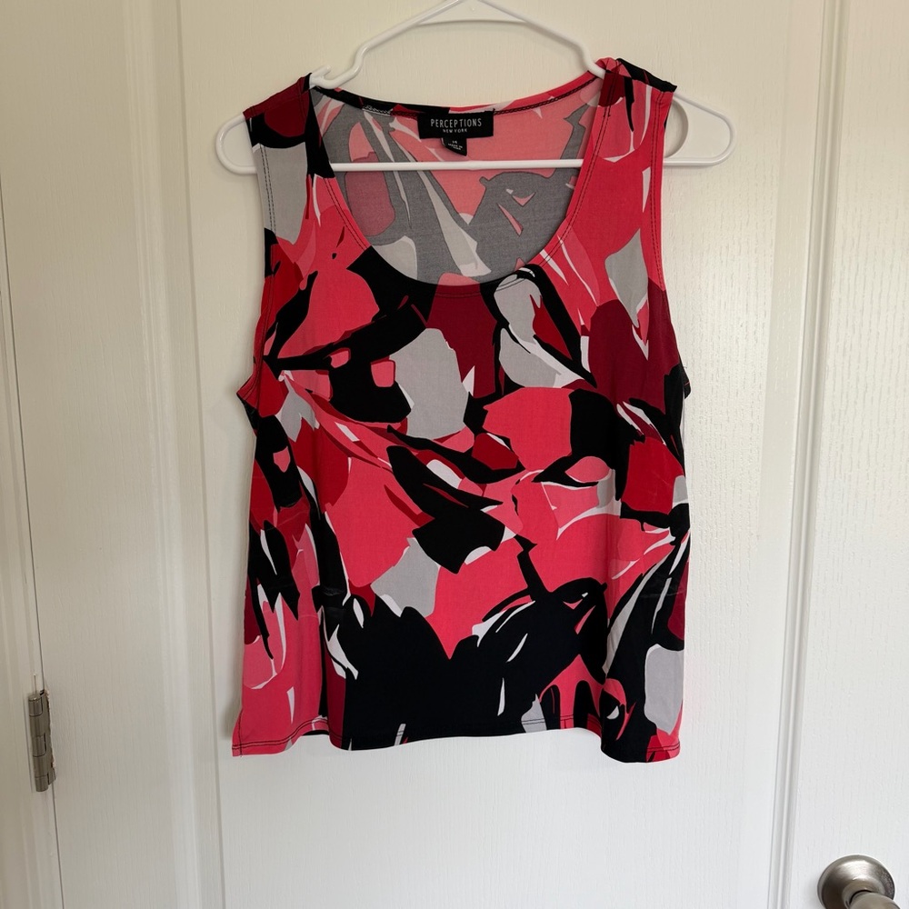 Perceptions Red and Black Abstract Tank Top